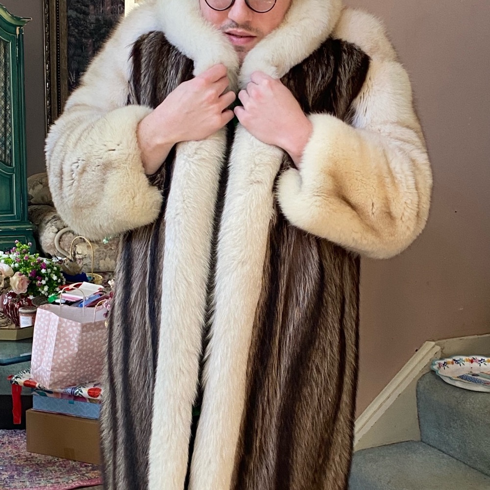 Vintage Full Length Fox Fur Coat - Picture 9 of 14